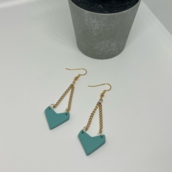 Teal chevron polymer clay earrings with gold chain - Picture 3 of 3